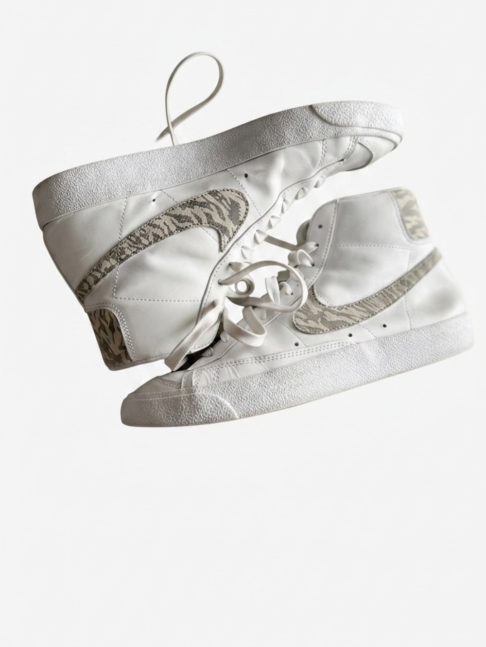 Nike Blazer Mid '77 SE Zebra Snakeskin White High Top Sneakers | 10